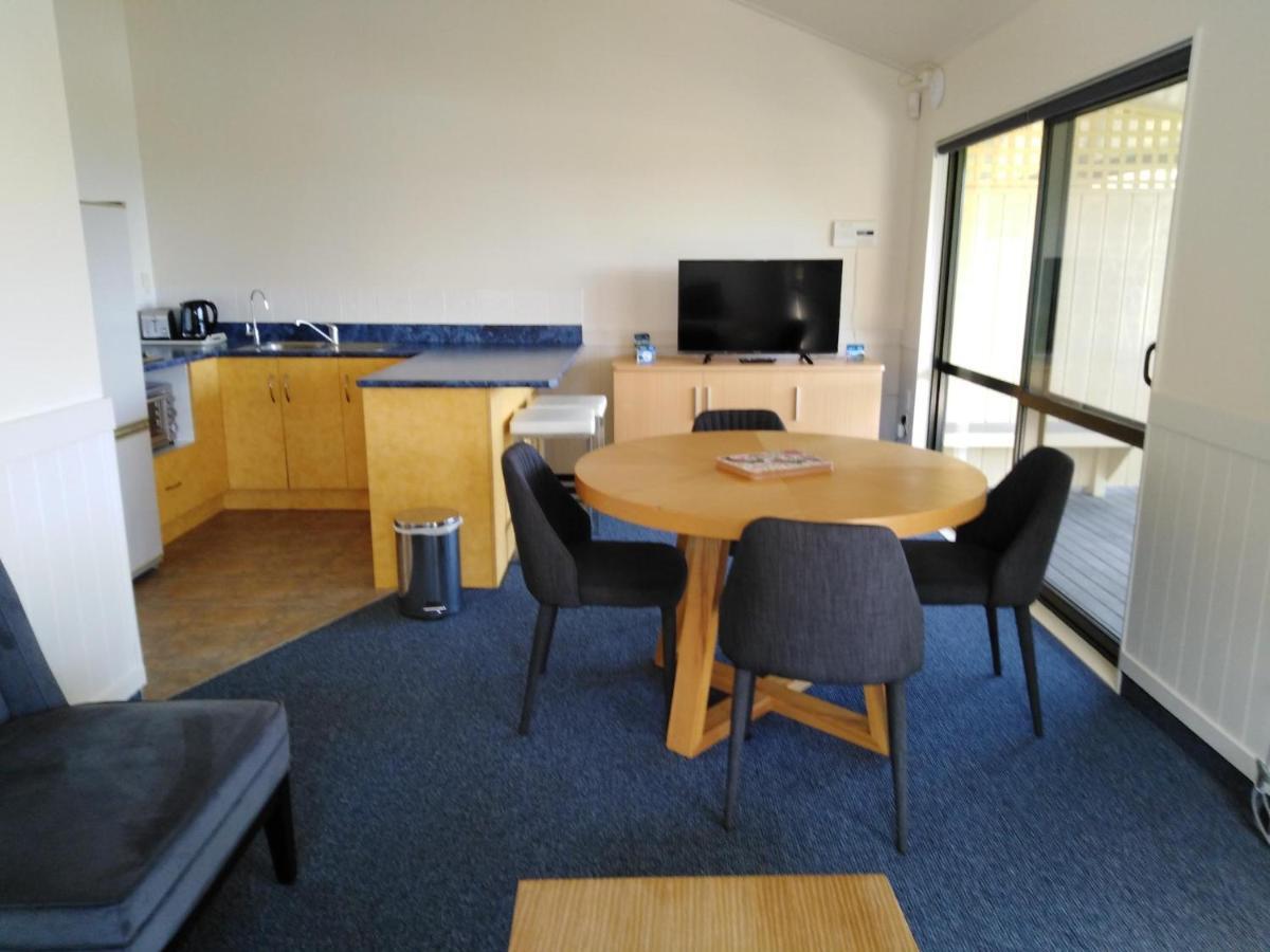 Whatuwhiwhi Top 10 Holiday Park Tokerau Beach Exterior photo